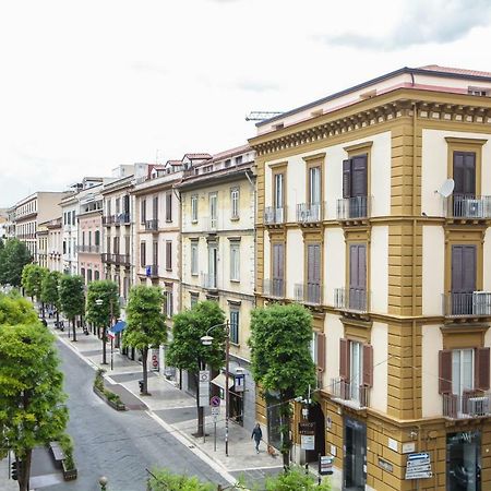 Reggia & Dintorni Rooms A Caserta Luaran gambar